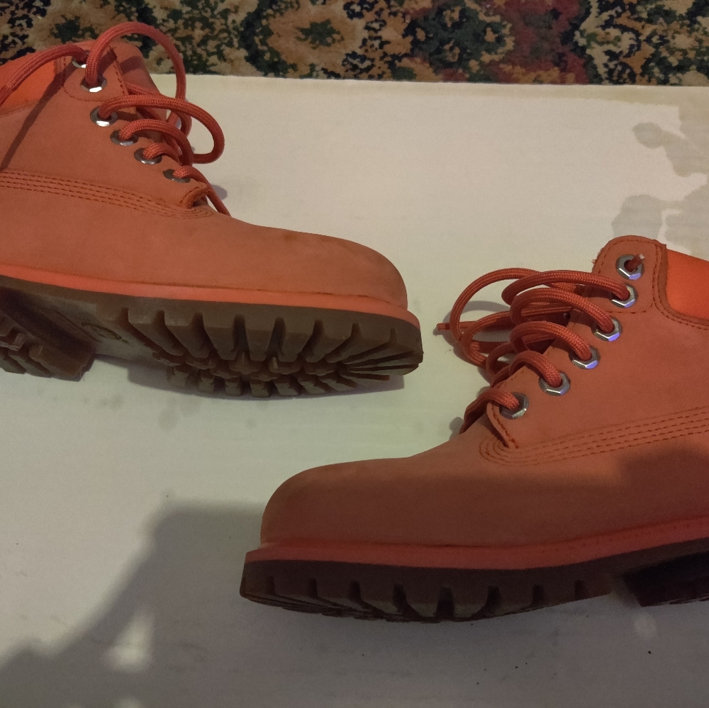 Girl boots
